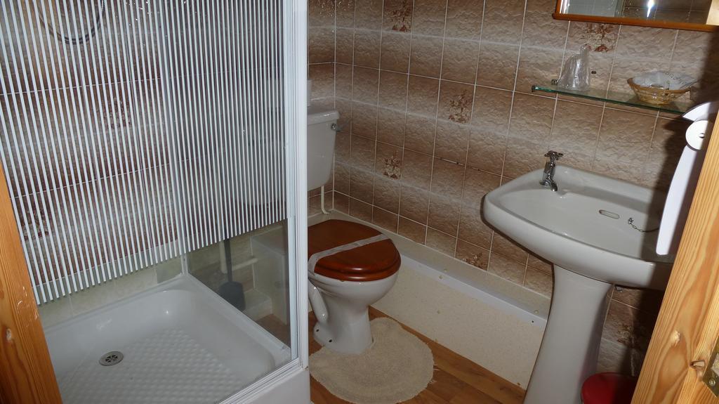 Whitehall Guest House Colwyn Bay Εξωτερικό φωτογραφία