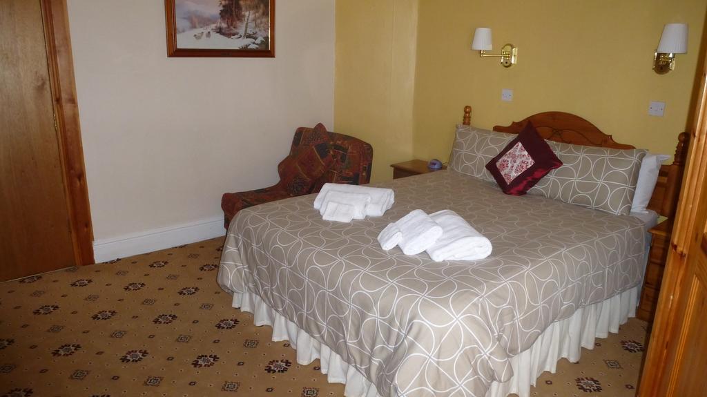Whitehall Guest House Colwyn Bay Εξωτερικό φωτογραφία