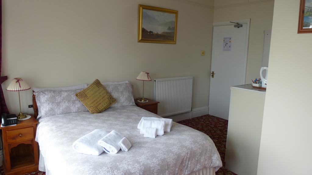 Whitehall Guest House Colwyn Bay Εξωτερικό φωτογραφία