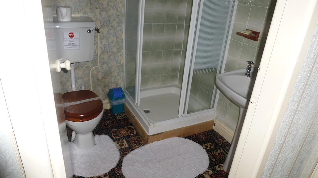 Whitehall Guest House Colwyn Bay Δωμάτιο φωτογραφία